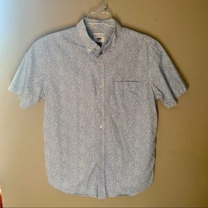 Men’s Blue Flowery Short Sleeve Button Up 💙🤍